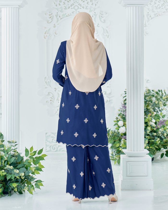 Baju Kurung Sulam Songket Tun Fatimah - Gemala Navy Blue - Image 2