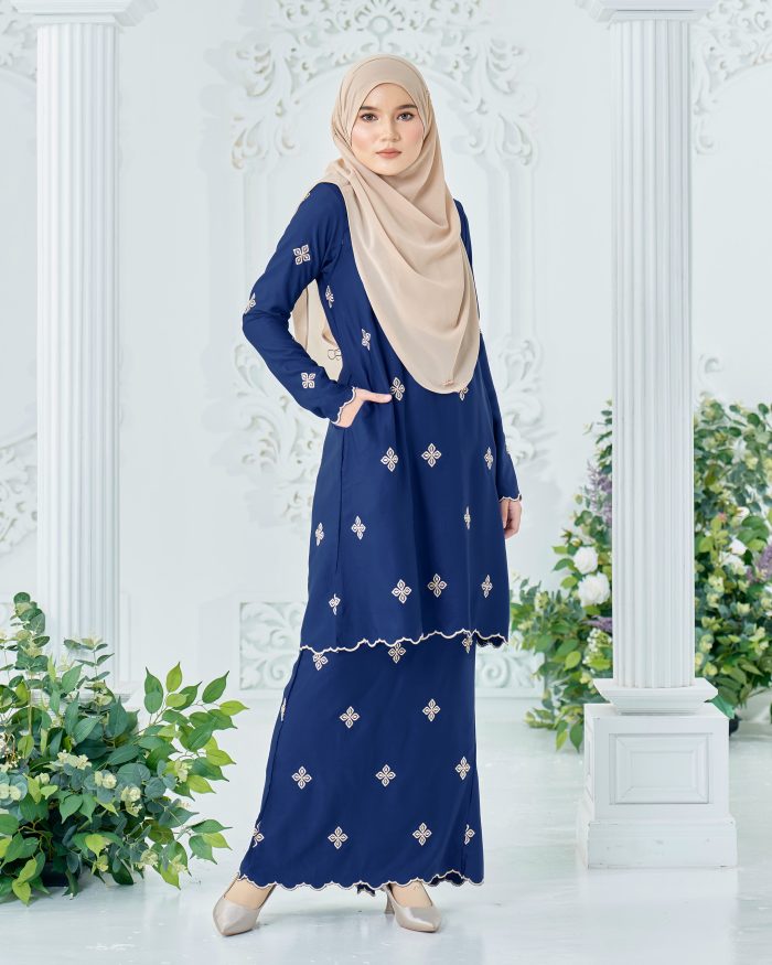 Baju Kurung Sulam Songket Tun Fatimah - Gemala Navy Blue
