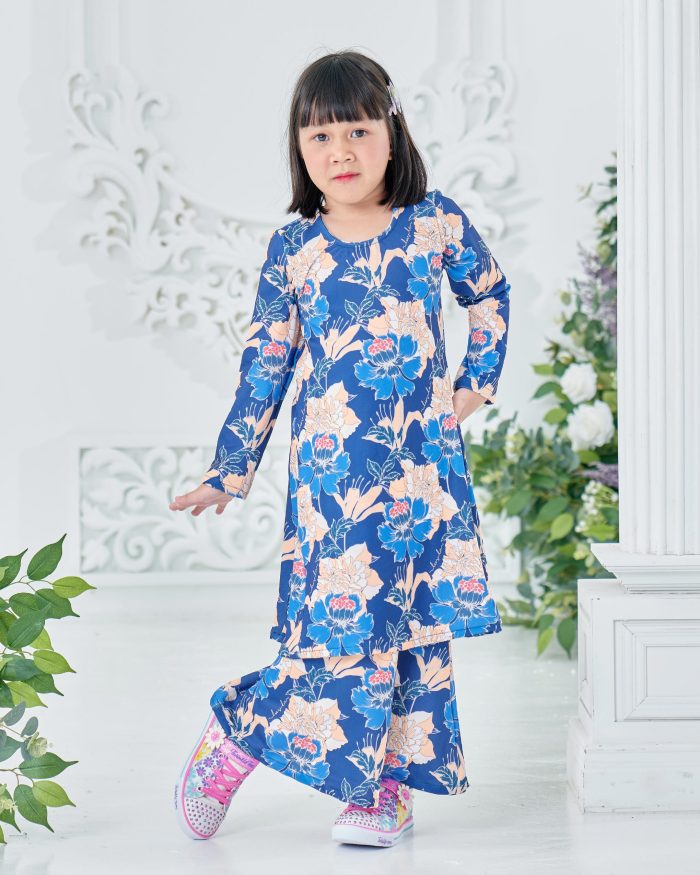 Baju Kurung Pahang Laura Printed Kids 8.0 - Blue Peony