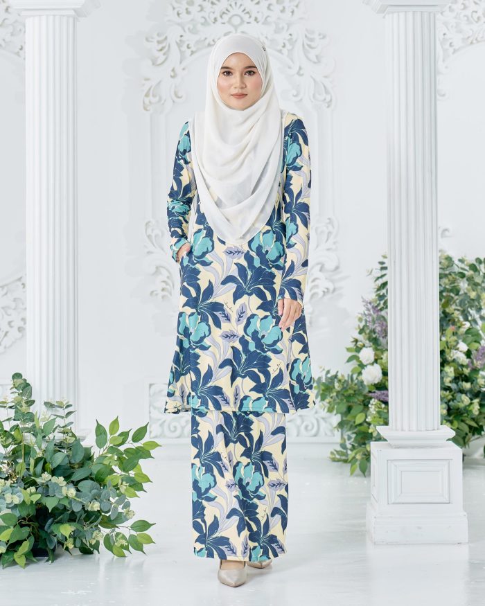 Baju Kurung Pahang Laura Printed 8.0 - Canary Ferrea - Image 2