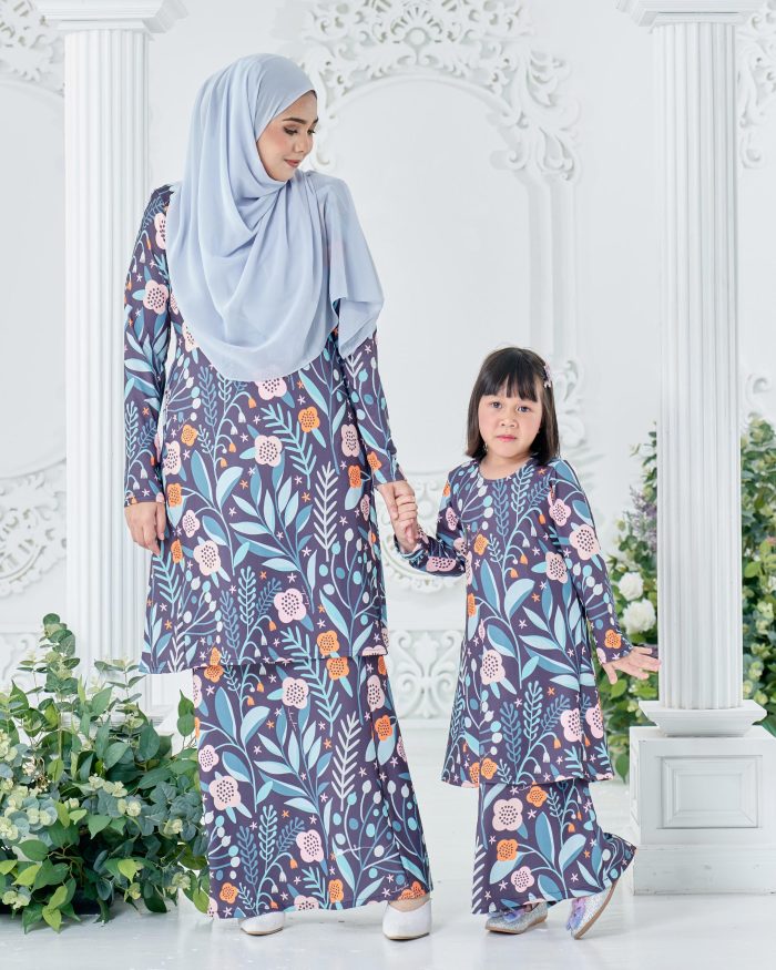 Baju Kurung Pahang Laura Printed Kids 8.0 - Dreamy Flower - Image 3