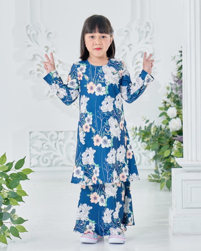 Baju Kurung Pahang Laura Printed Kids 8.0 - Gardenia Night - Image 3