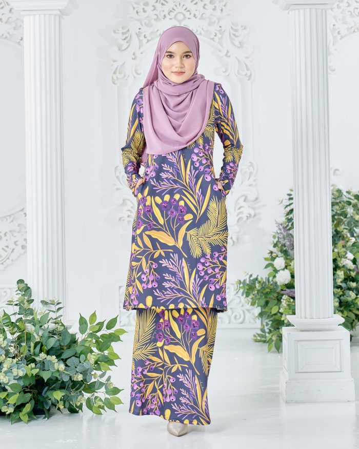 Baju Kurung Pahang Laura Printed 8.0 - Grape Hyacinth - Image 3