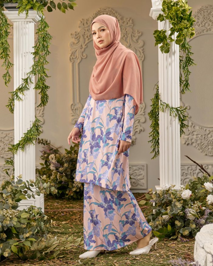 Baju Kurung Pahang Laura Printed 8.0 - Iris Peach