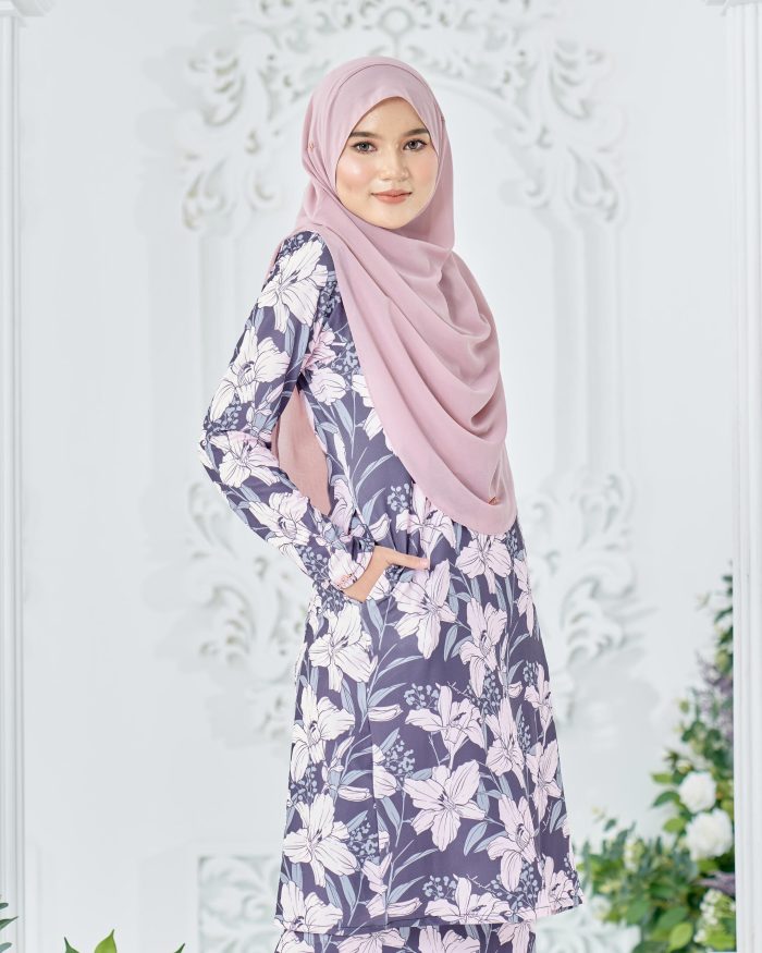 Baju Kurung Pahang Laura Printed 8.0 - Michelia - Image 4