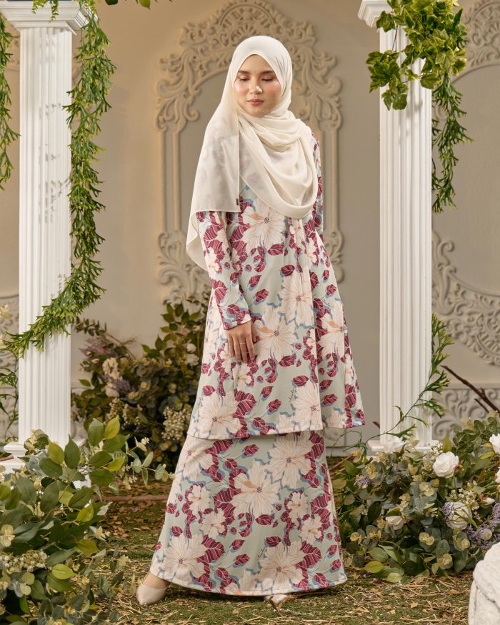 Baju Kurung Pahang Laura Printed 8.0 - Mint Gerbera