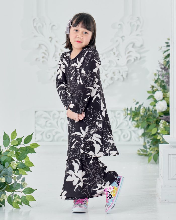 Baju Kurung Pahang Laura Printed Kids 8.0 - Moon Beam