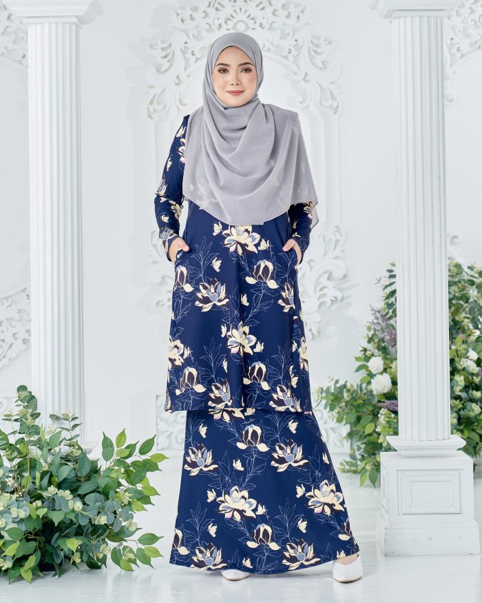 Baju Kurung Pahang Laura Printed 8.0 - Prussian Lotus