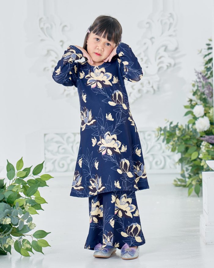 Baju Kurung Pahang Laura Printed Kids 8.0 - Prussian Lotus