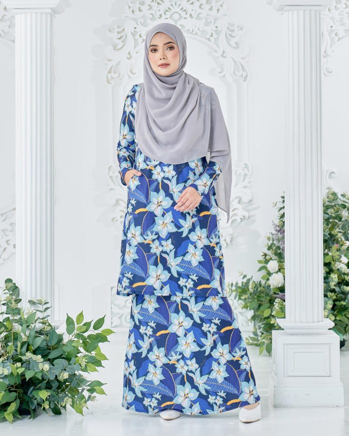 Baju Kurung Pahang Laura Printed 8.0 - Space Jasmine - Image 2
