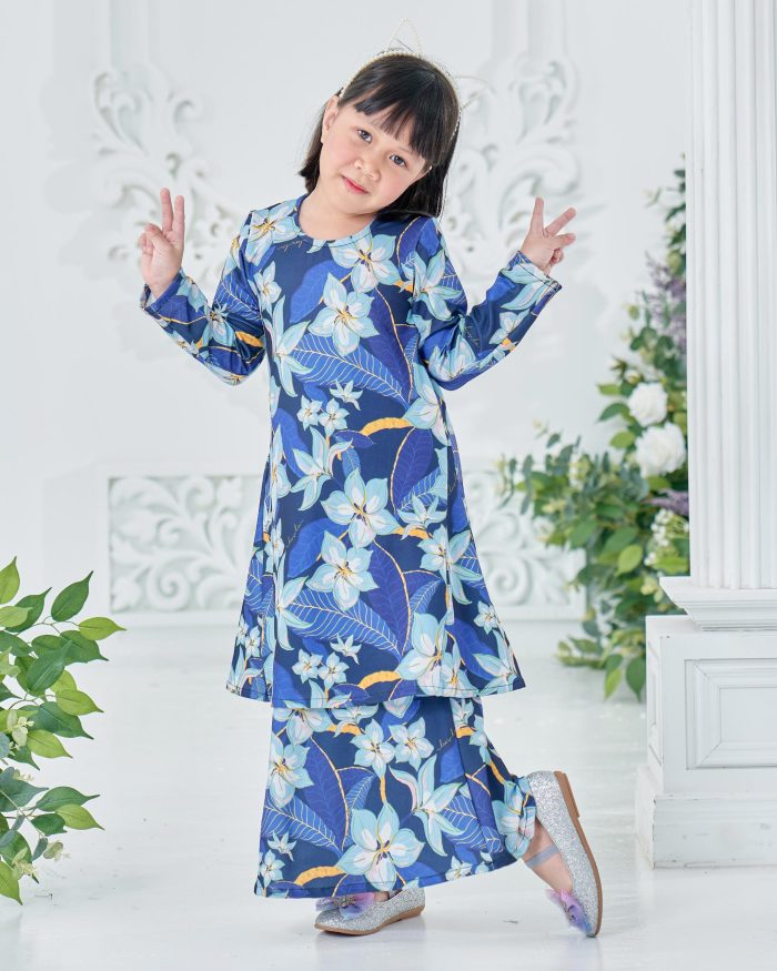 Baju Kurung Pahang Laura Printed Kids 8.0 - Space Jasmine