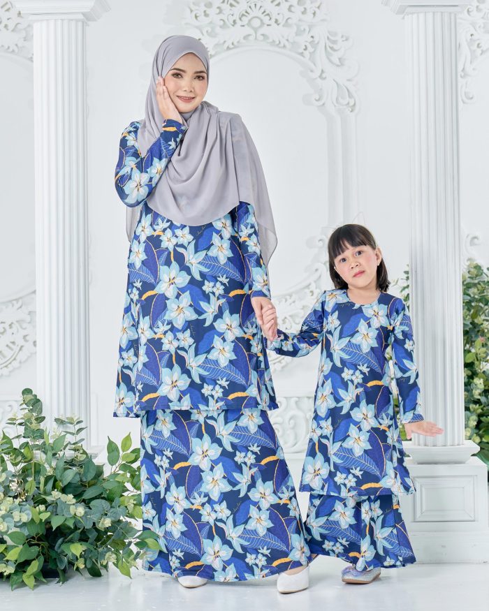 Baju Kurung Pahang Laura Printed Kids 8.0 - Space Jasmine - Image 5