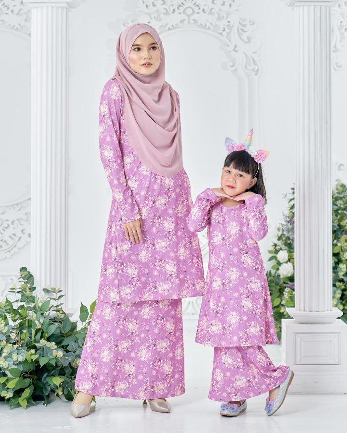 Baju Kurung Pahang Laura Printed 8.0 - Splash Blossom - Image 4