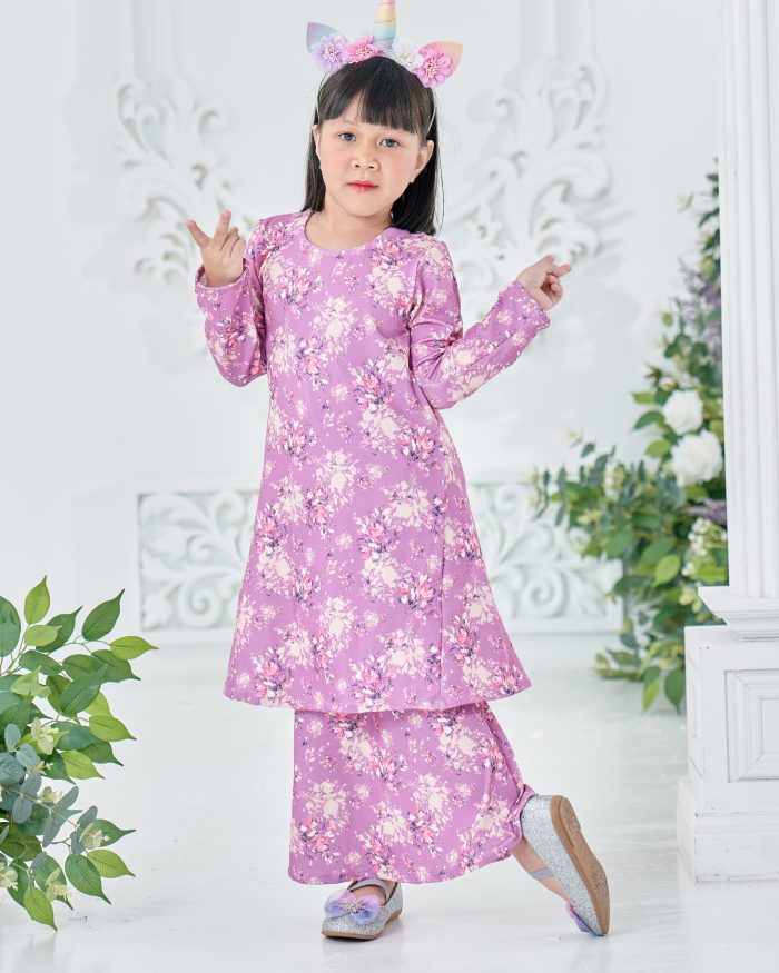 Baju Kurung Pahang Laura Printed Kids 8.0 - Splash Blossom - Image 2