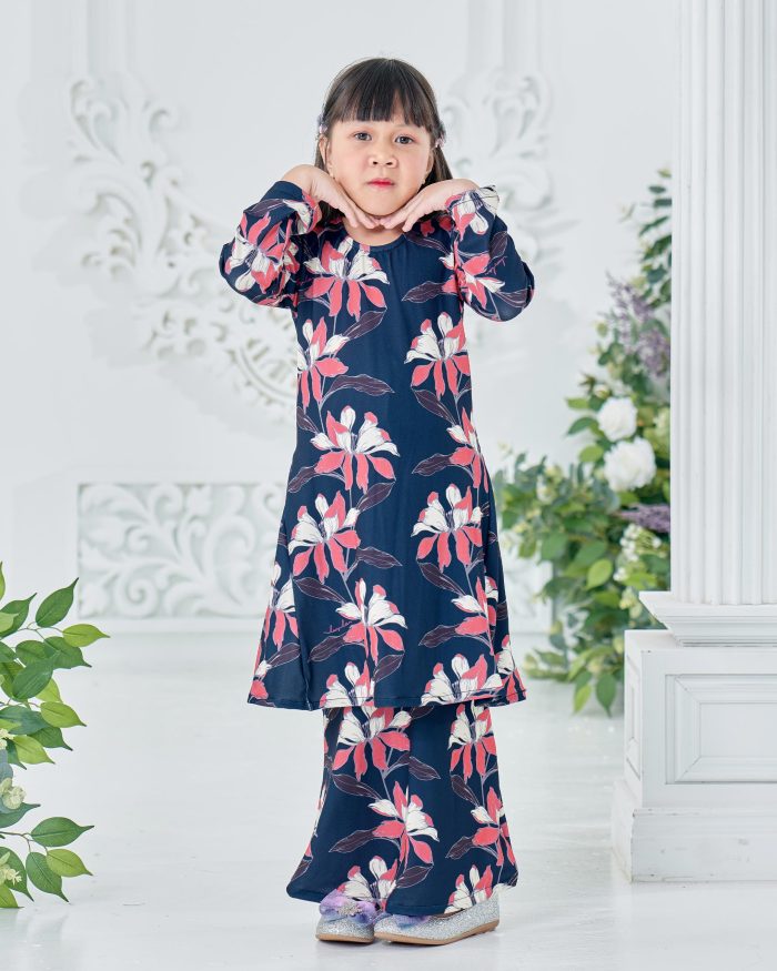 Baju Kurung Pahang Laura Printed Kids 8.0 - Statice Yale