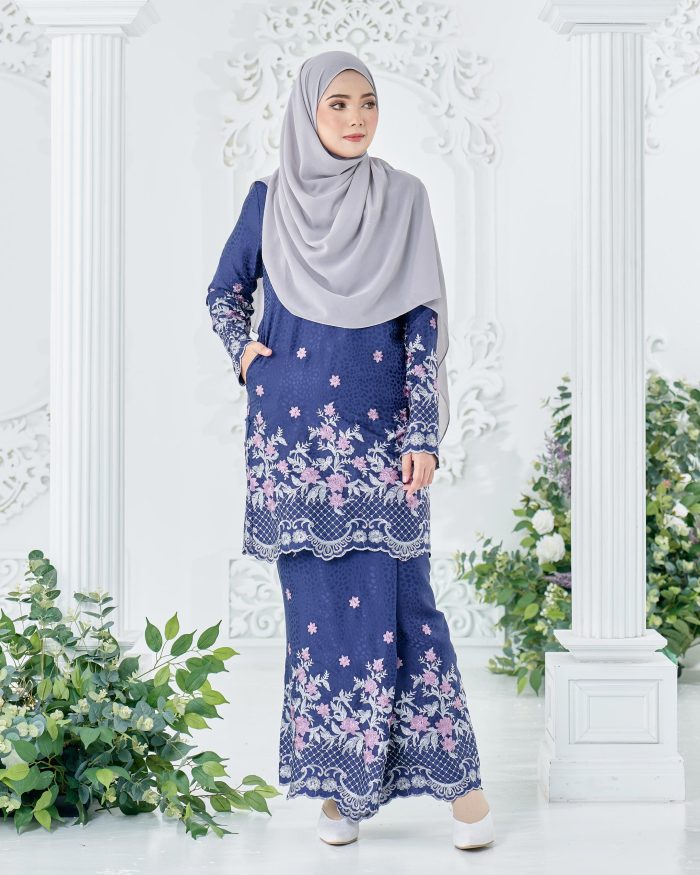 Baju Kurung Sulam Mahsuri - Kekwa Navy Blue - Image 2