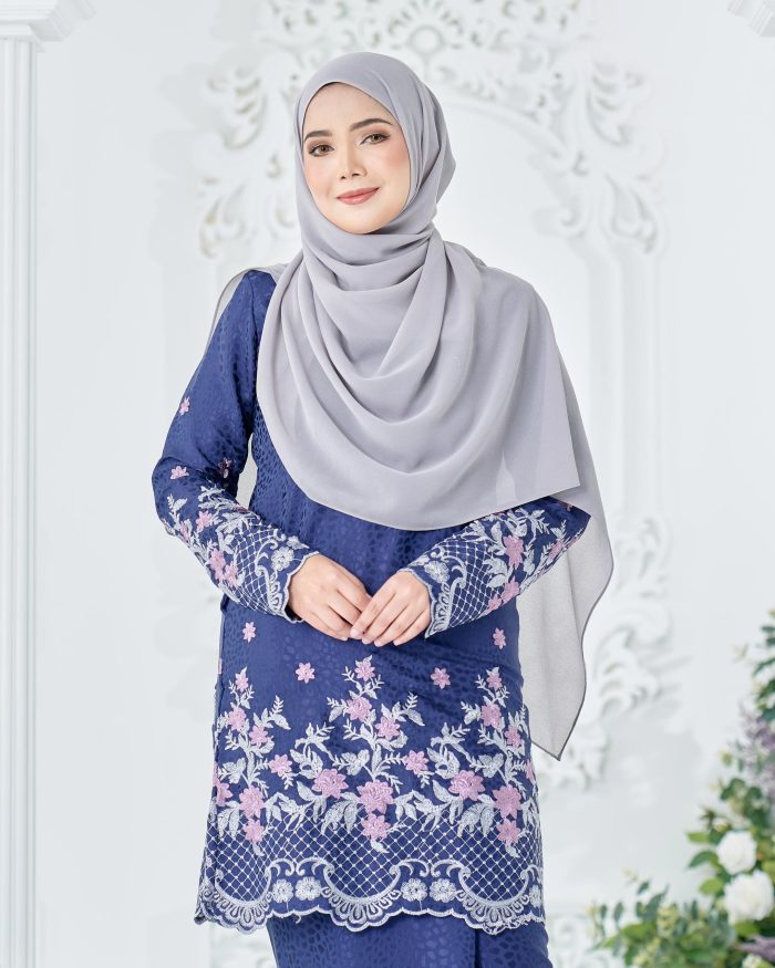 Baju Kurung Sulam Mahsuri - Kekwa Navy Blue - Image 5