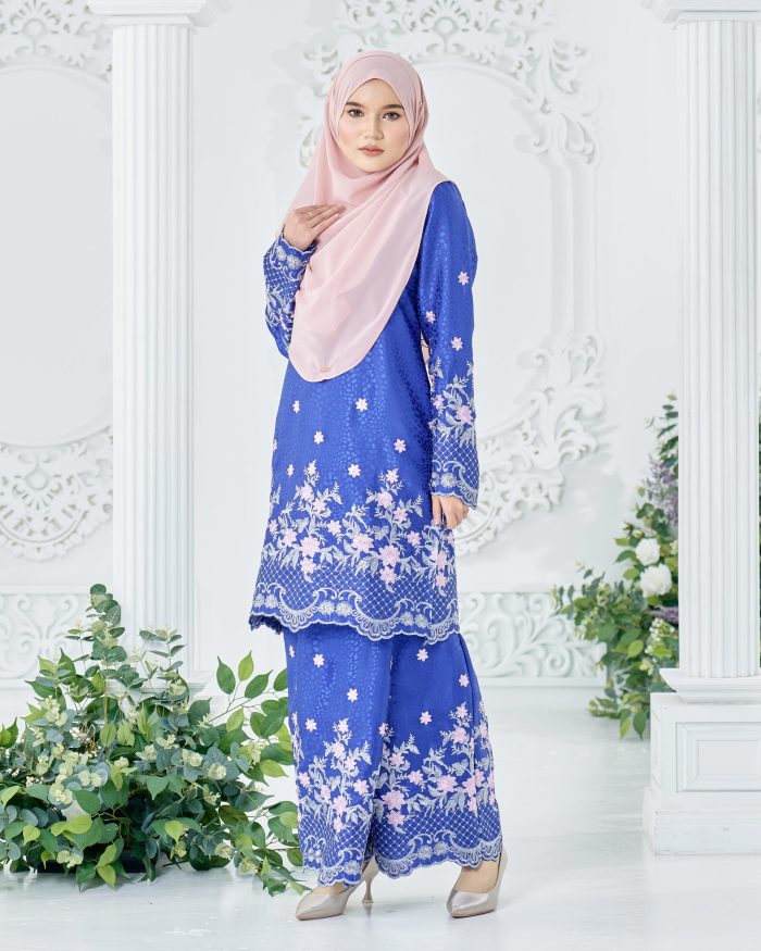 Baju Kurung Sulam Mahsuri - Kekwa Royal Blue