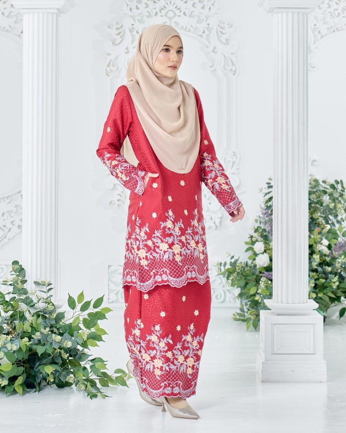 Baju Kurung Sulam Mahsuri - Kekwa Ruby Red