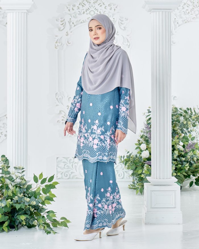 Baju Kurung Sulam Mahsuri - Kekwa Turquoise