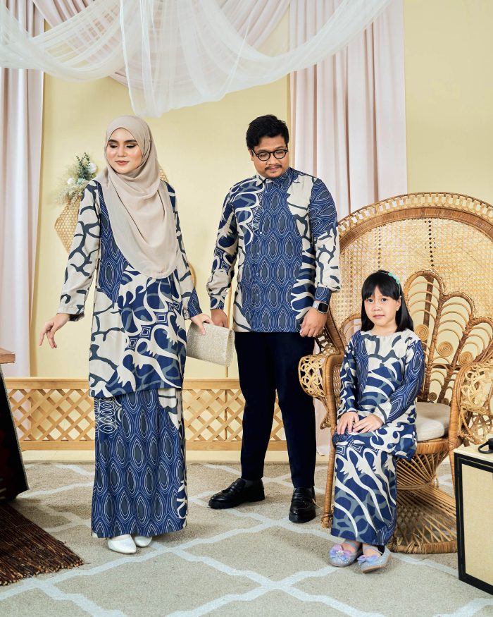 Baju Kurung Moden Batik Sultanah Kids 9.0 - Pawana Denim Blue - Image 5