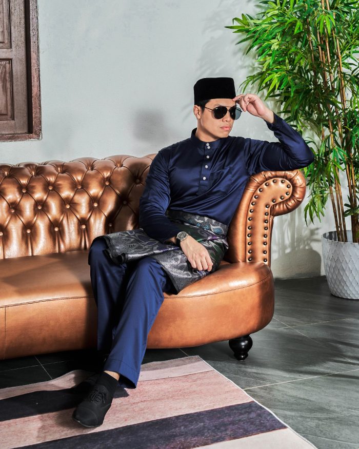 Baju Melayu Tailored Fit – Navy Blue - Image 2