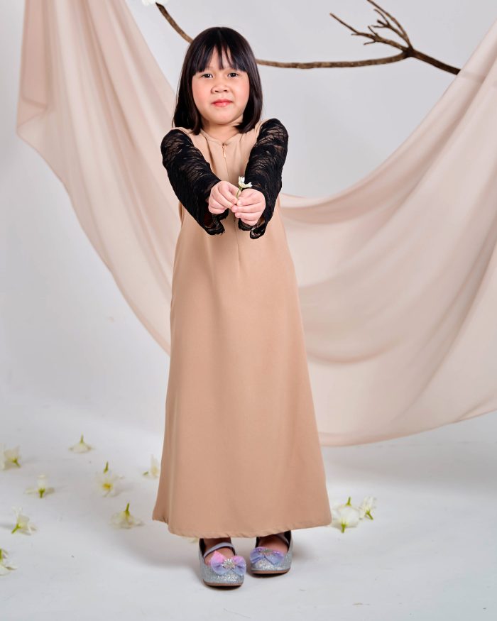 Abaya Lace Suhana Kids - Latte Nude - Image 4