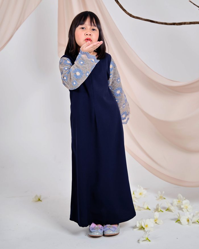 Abaya Lace Suhana Kids - Navy Blue - Image 3