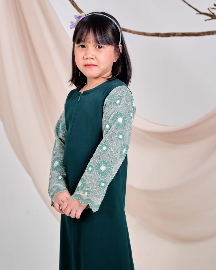 Abaya Lace Suhana Kids - Pine Green - Image 4