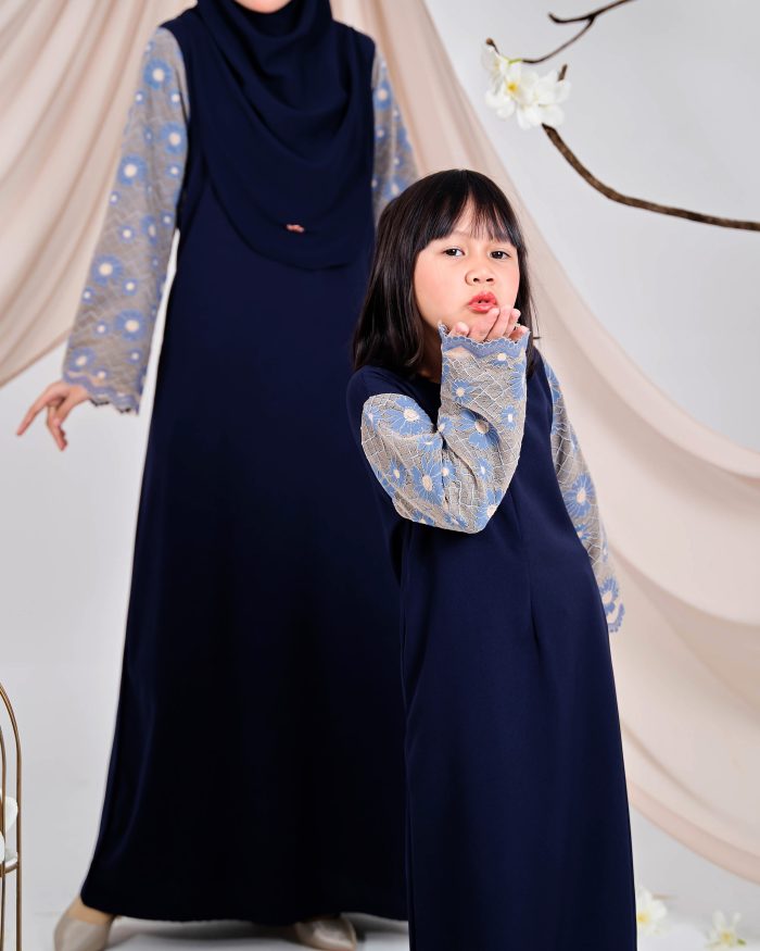 Abaya Lace Suhana - Navy Blue - Image 7