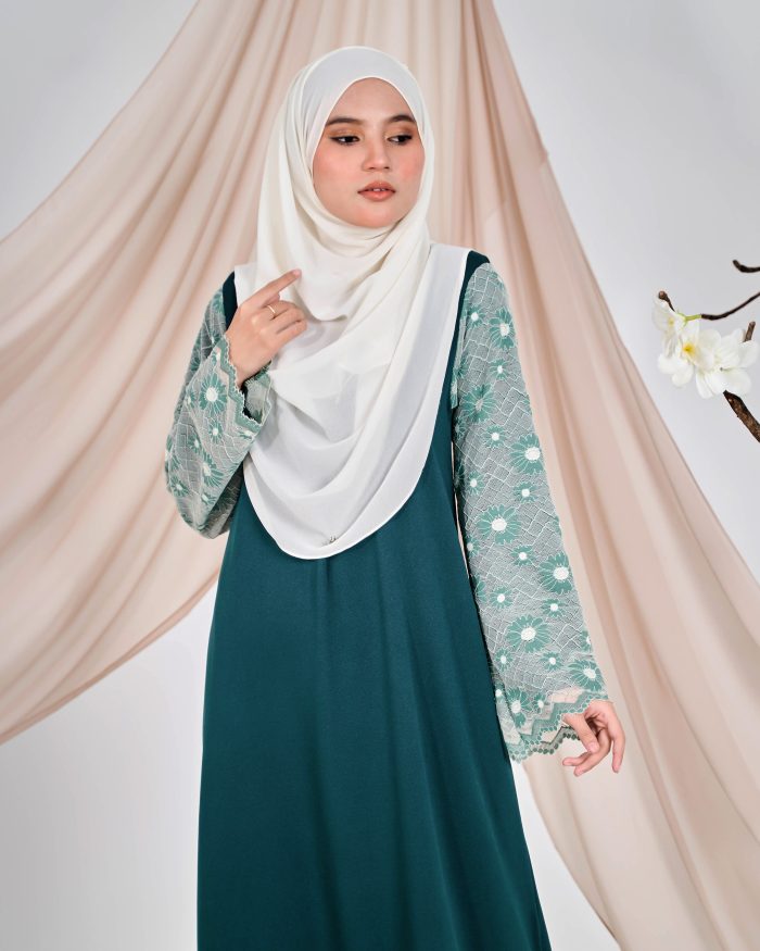 Abaya Lace Suhana - Pine Green - Image 4