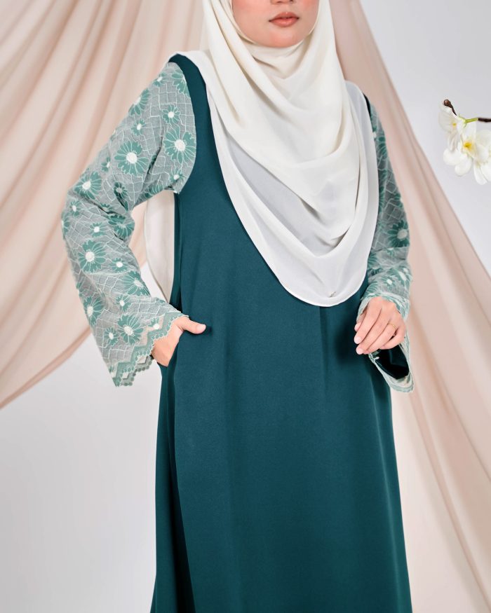 Abaya Lace Suhana - Pine Green - Image 5