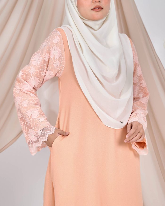 Abaya Lace Suhana - Salmon Blush - Image 4