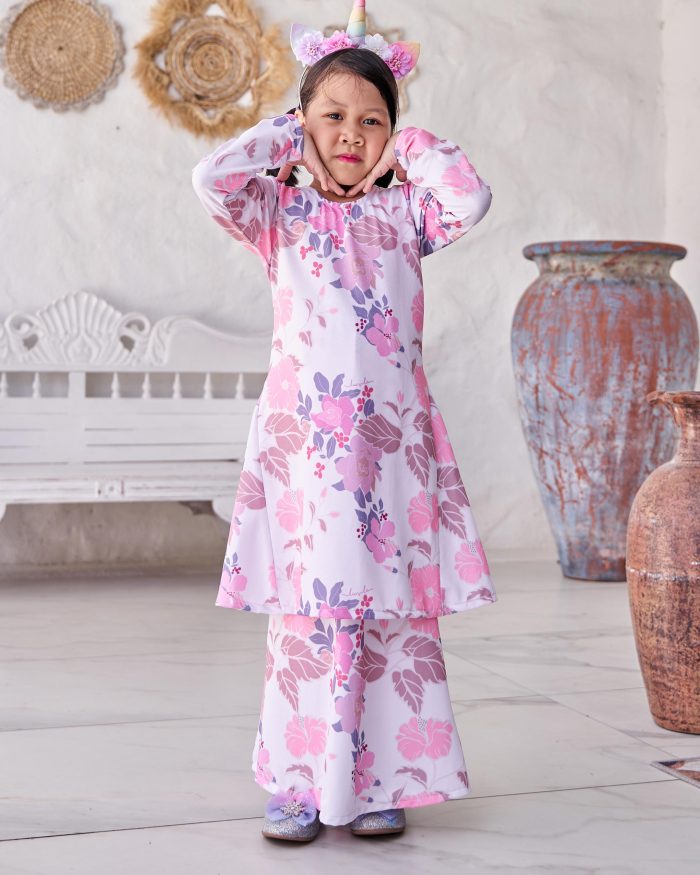 Baju Kurung Pahang Laura Printed Kids 9.0 - Alcae Peony - Image 2