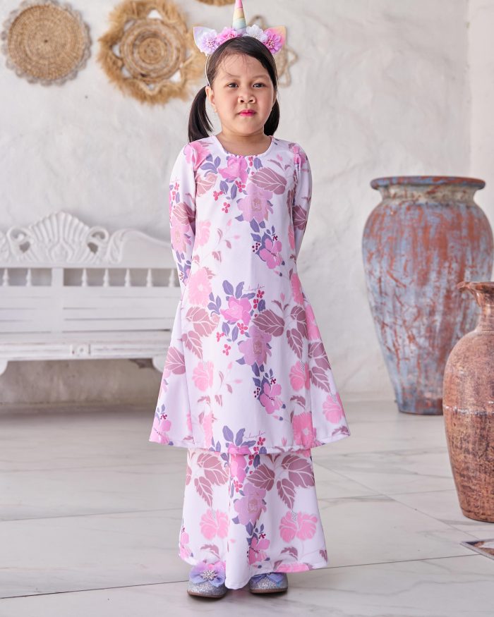 Baju Kurung Pahang Laura Printed Kids 9.0 - Alcae Peony - Image 3