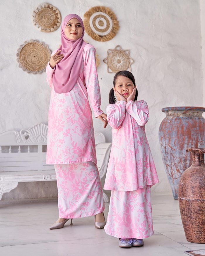 Baju Kurung Pahang Laura Printed 9.0 - Allyssum Pink - Image 5