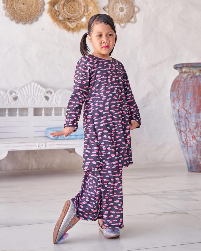 Baju Kurung Pahang Laura Printed Kids 9.0 - Black Dots