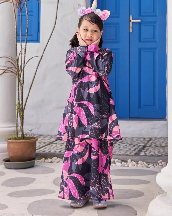 Baju Kurung Pahang Laura Printed Kids 9.0 - Blackpink Scarlet