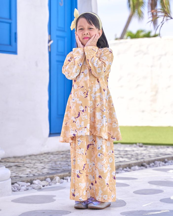 Baju Kurung Pahang Laura Printed Kids 9.0 - Canary Liliago - Image 2