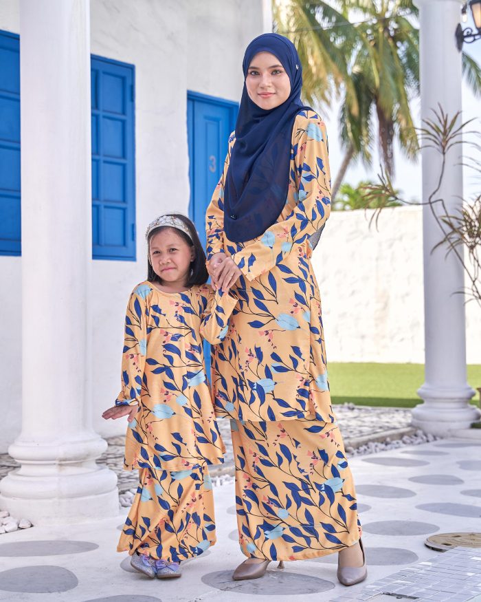 Baju Kurung Pahang Laura Printed 9.0 - Canary Tulips - Image 4