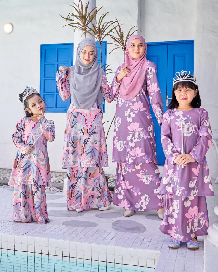 Baju Kurung Pahang Laura Printed 9.0 - Gray Bluebell - Image 5