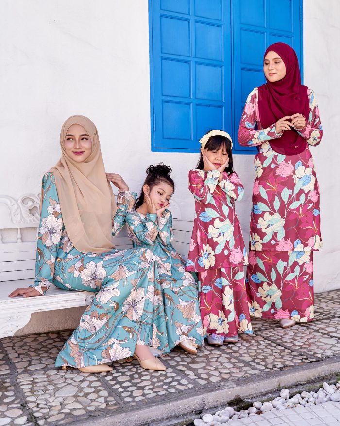 Baju Kurung Pahang Laura Printed Kids 9.0 - Pewter Bauhinia - Image 4