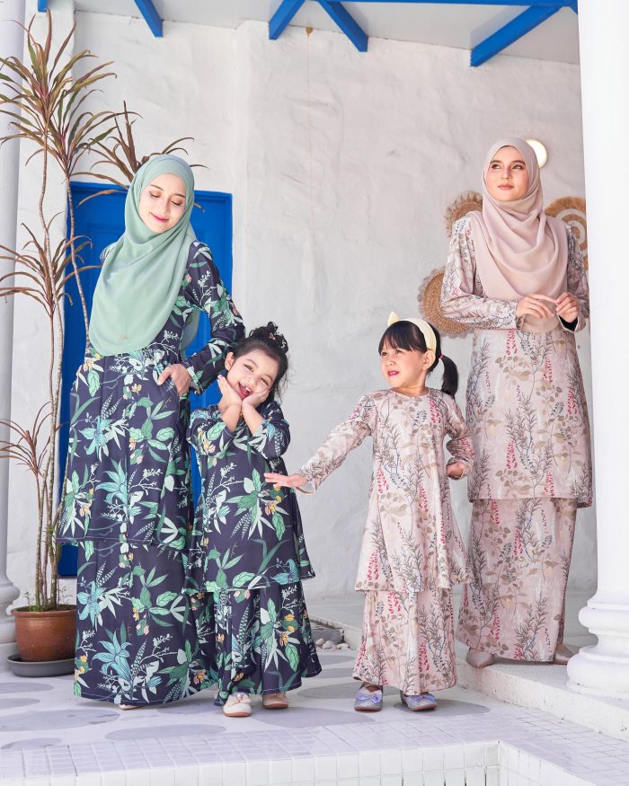 Baju Kurung Pahang Laura Printed Kids 9.0 - Oxford Lily - Image 4