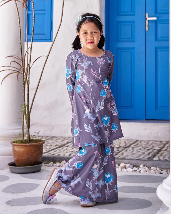 Baju Kurung Pahang Laura Printed Kids 9.0 - Graphite Glory