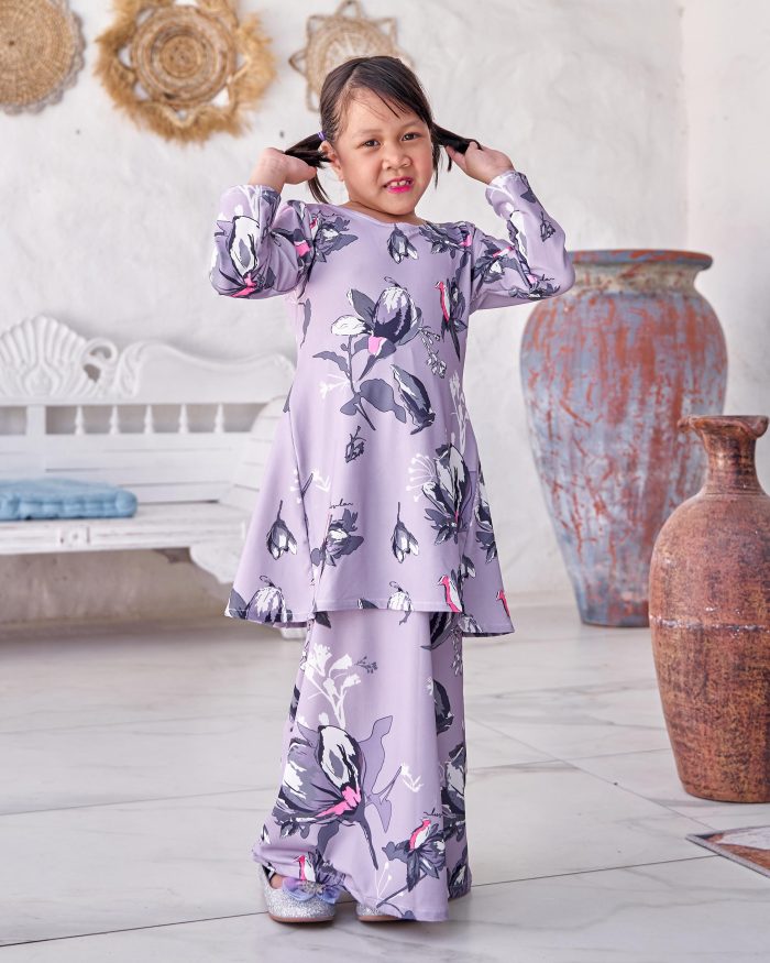 Baju Kurung Pahang Laura Printed Kids 9.0 - Iris Lobelia - Image 2