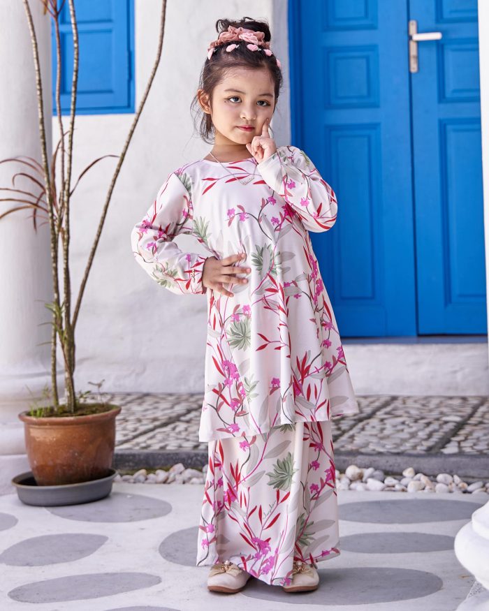 Baju Kurung Pahang Laura Printed Kids 9.0 - Ivory Ixora