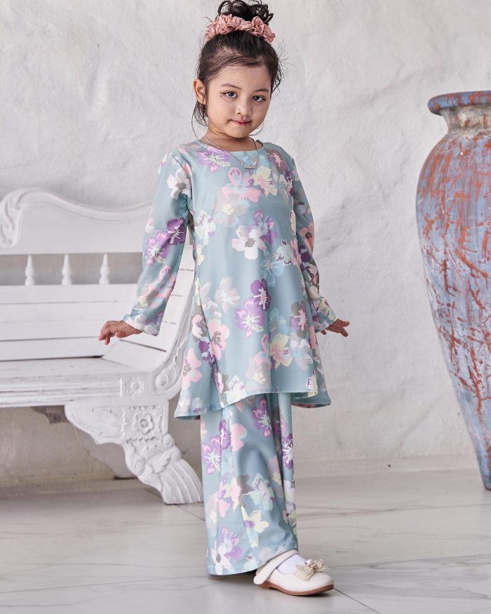 Baju Kurung Pahang Laura Printed Kids 9.0 - Jungle Hibiscus