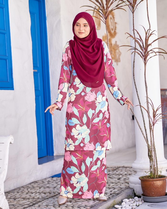 Baju Kurung Pahang Laura Printed 9.0 - Maroon Jasmine