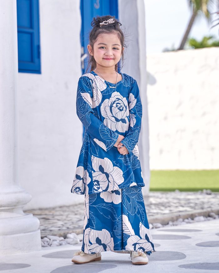 Baju Kurung Pahang Laura Printed Kids 9.0 - Midnight Marigold - Image 3