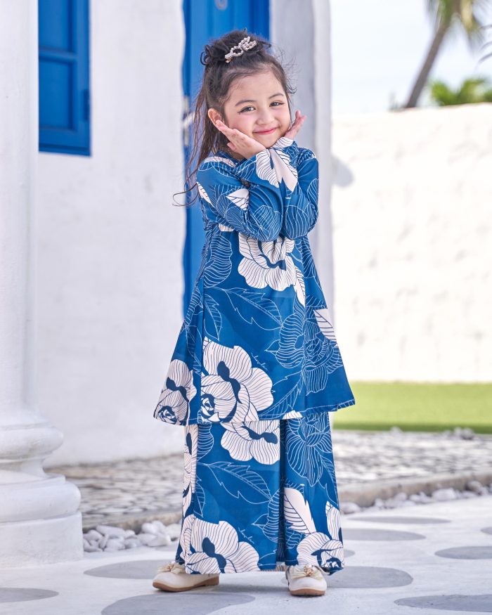 Baju Kurung Pahang Laura Printed Kids 9.0 - Midnight Marigold
